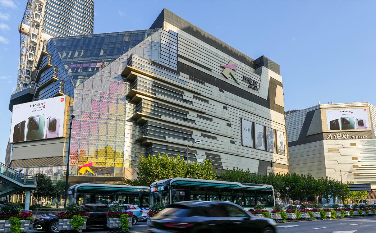 上海静安大悦城双屏LED